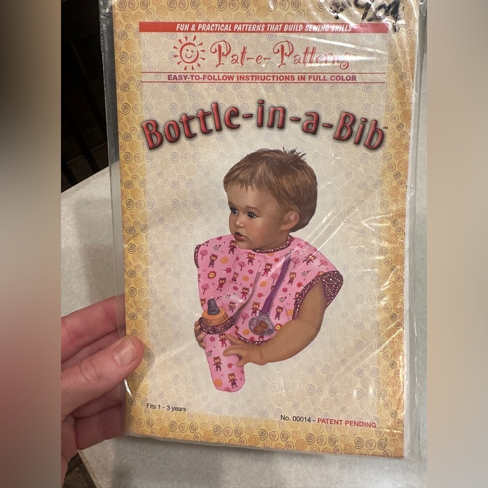 Pat-e-Pattern Bottle-in-a-Bib quilt pattern